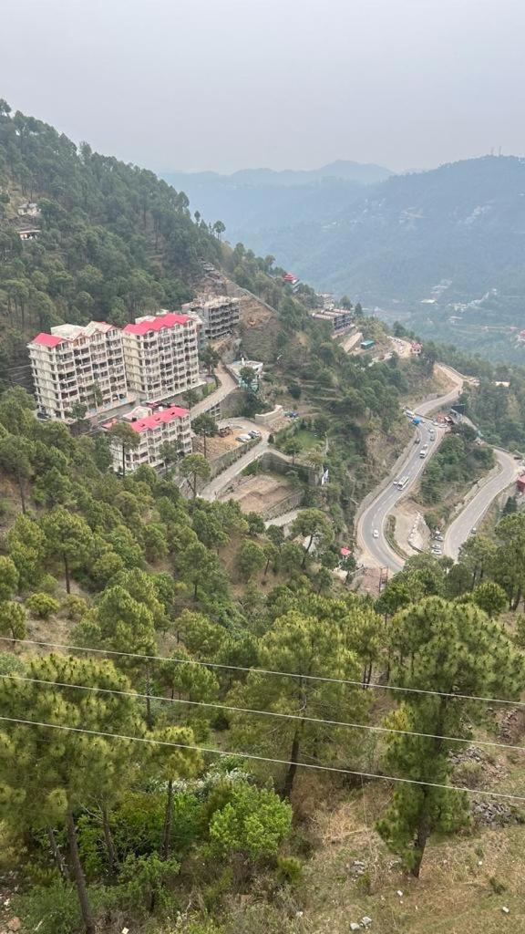 2Bhk Furnished Apartment/Near Kasauli/Barog/Luv Fun & Adventure Солан Экстерьер фото